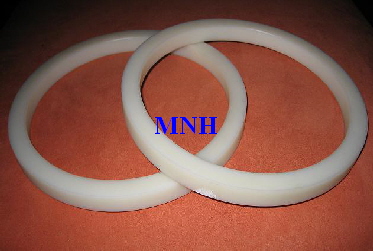 MNH-Ringe